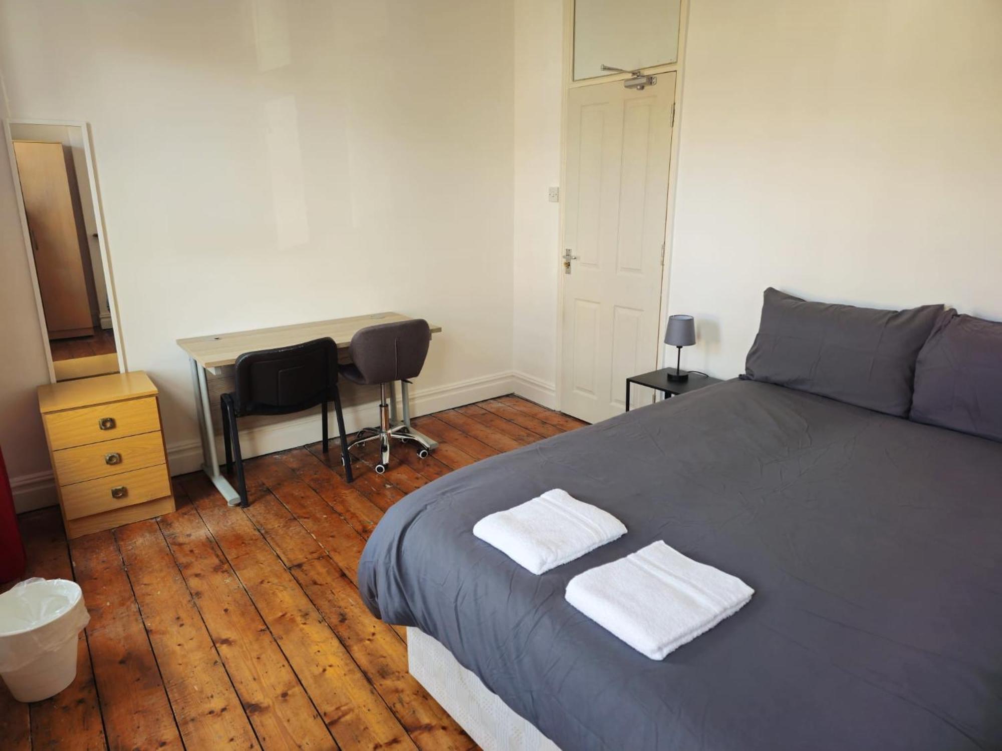Delightful Room By Gloucester Road Bristol Exterior foto